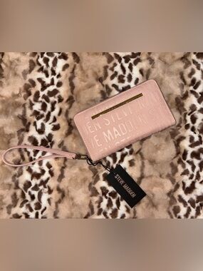 Steve Madden Pink Embossed Zip Wallet Wristlet with Gold Accent